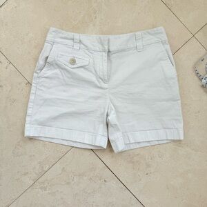 Ann Taylor White Cuffed Chino Shorts Flat Front Size 0 GUC